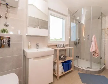 Lilly Zdrelac, Otok Pasman Apartment Zdrelac
